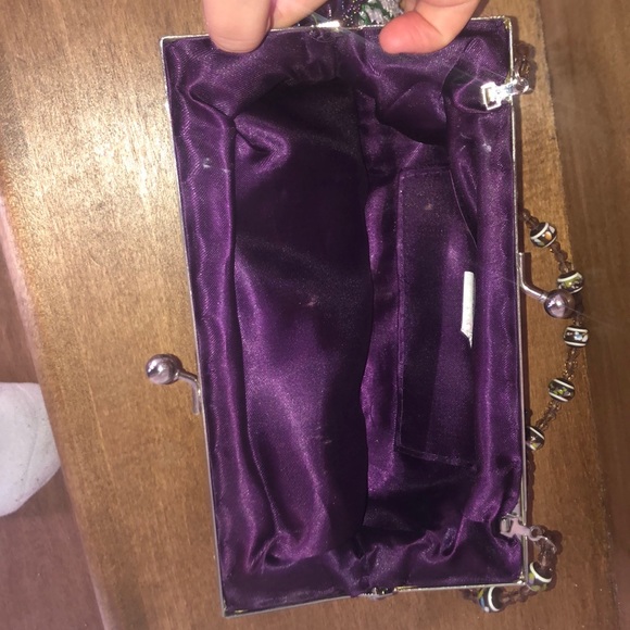 Vintage Aldo beaded evening purse. - Picture 8 of 10